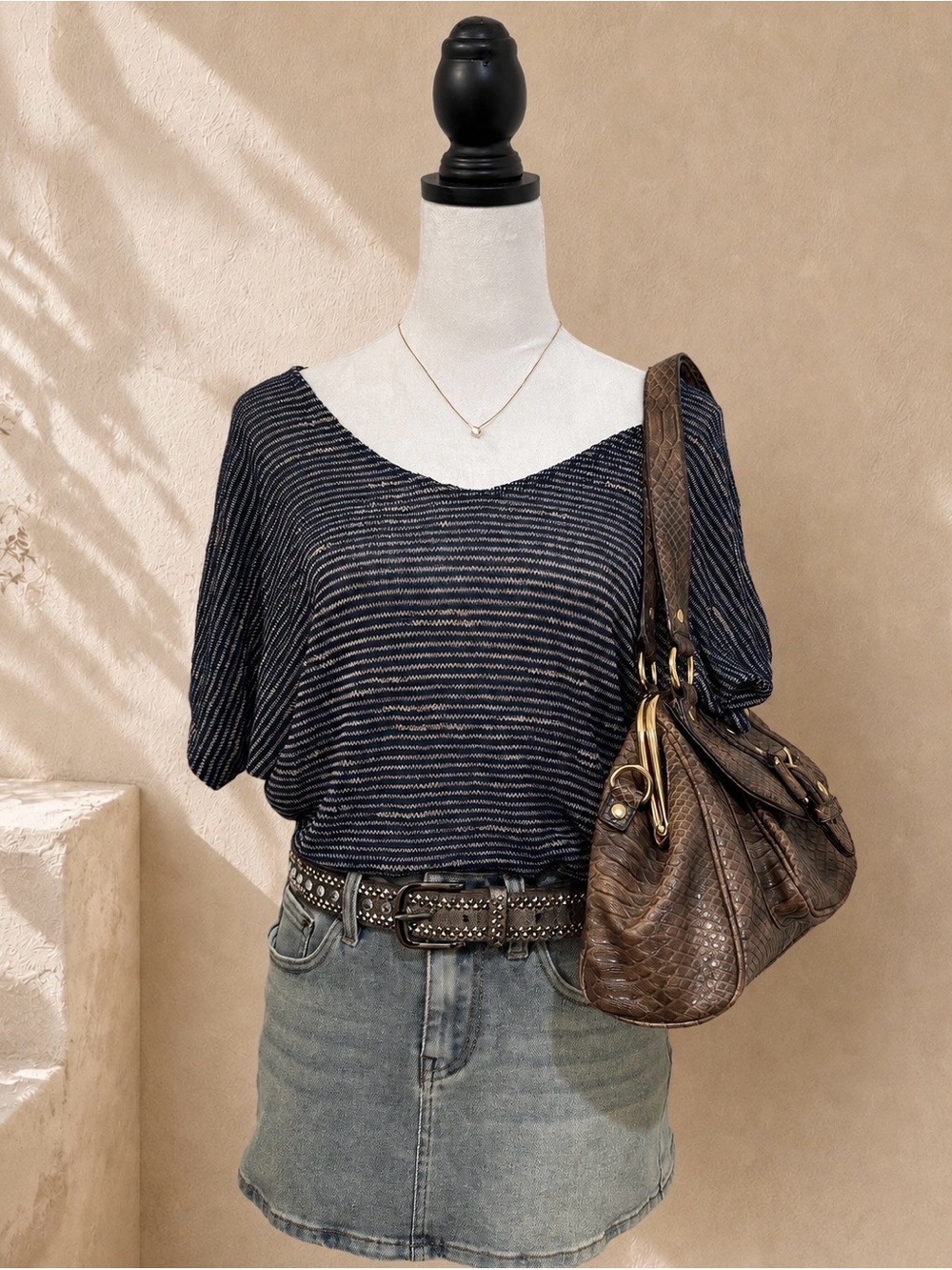 Michelle Navy Beige Textured Knit Dolman Top M